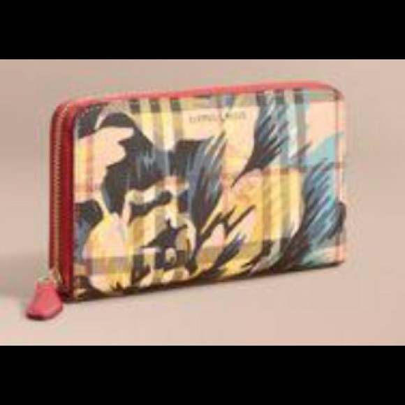 Burberry Peony Rose Printed Haymarket Check Coated Canvas Zip Around Zip